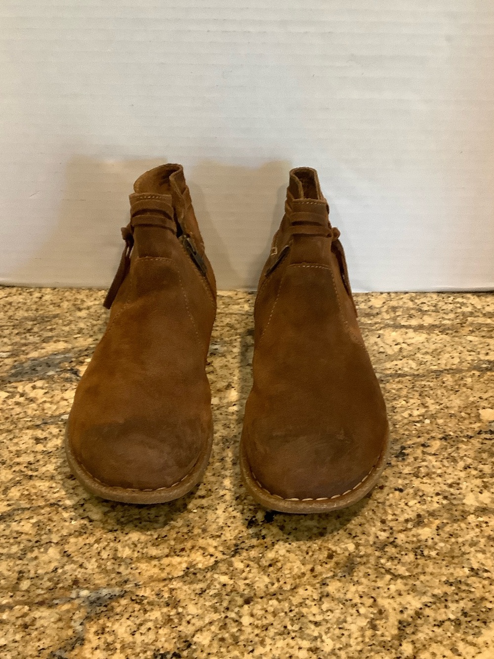 Born brown suede bootie 9.5 M
